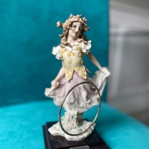 Giuseppe Armani Porcelain Figurine GIRL WITH HOOP (Like New)
